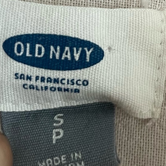 Old Navy Women's Button-Up Shirt Light Pink Red Polka Dot Womens size Small - Picture 5 of 9